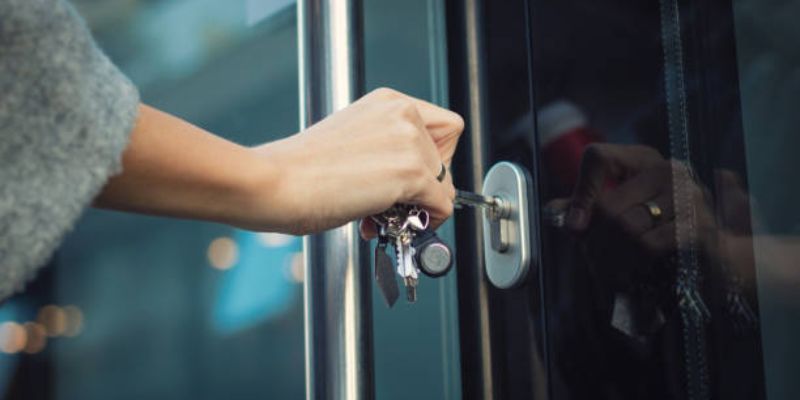 Commercial Locksmith in Tampa, FL Ai