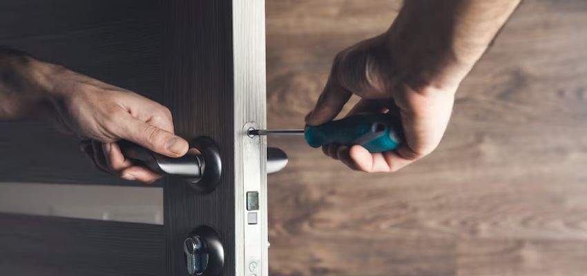 Locksmith in Farmington Hills, MI